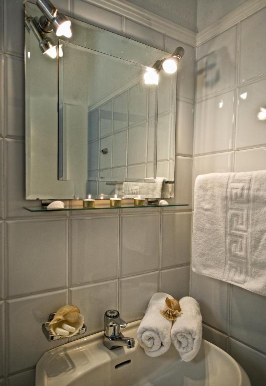Lazaridis Luxury Studios & Apartments Nea Roda Pokoj fotografie
